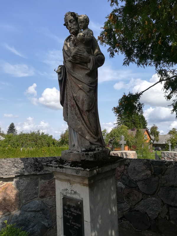 Vincento Jakševičiaus paminklas Švėkšnos kapinėse